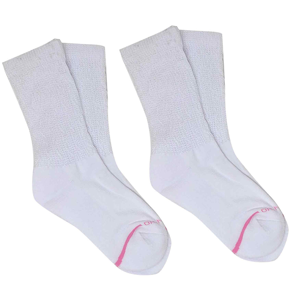 Close-up of smooth toe seam on Dr. Motion diabetic socks to reduce irritation